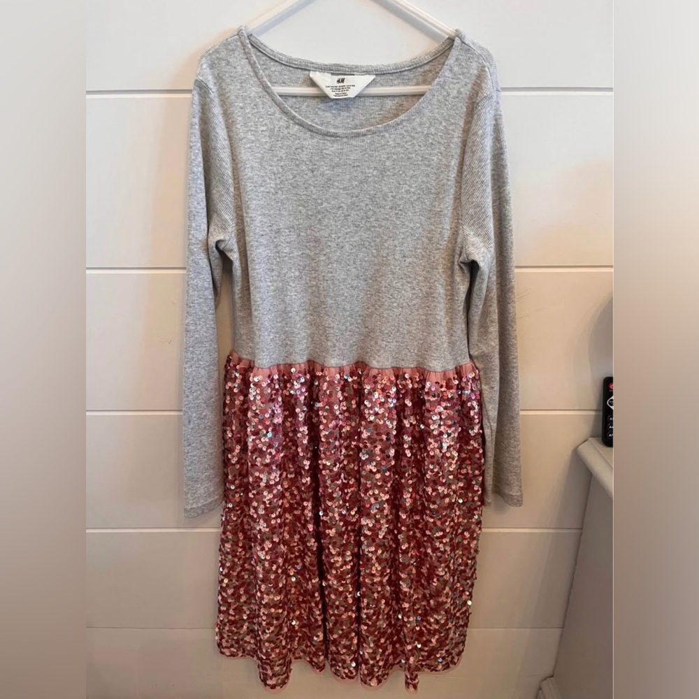 BRAND NEW Girls Sequin Dress size 8-10 Pink Gray